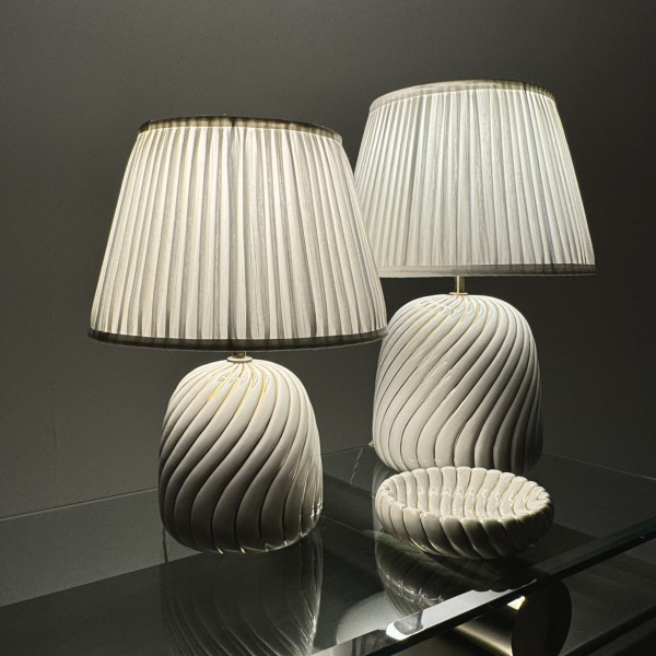 A large Tommaso Barbi ceramic and gold table lamp  image