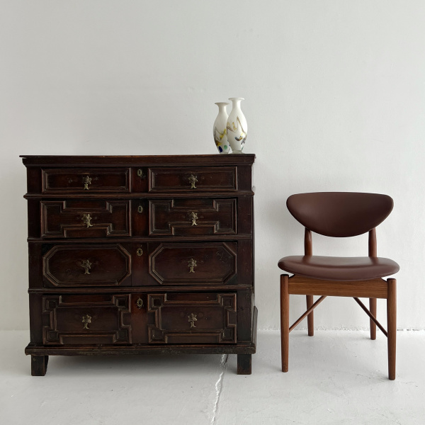 A Late 17th Century English Oak Chest of Drawers image