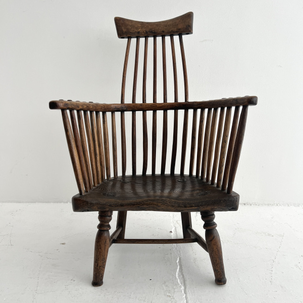 An 18th Century Welsh Lobster-pot comb-back stick chair  image