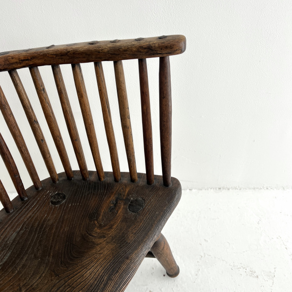 An 18th Century Welsh Lobster-pot comb-back stick chair  image
