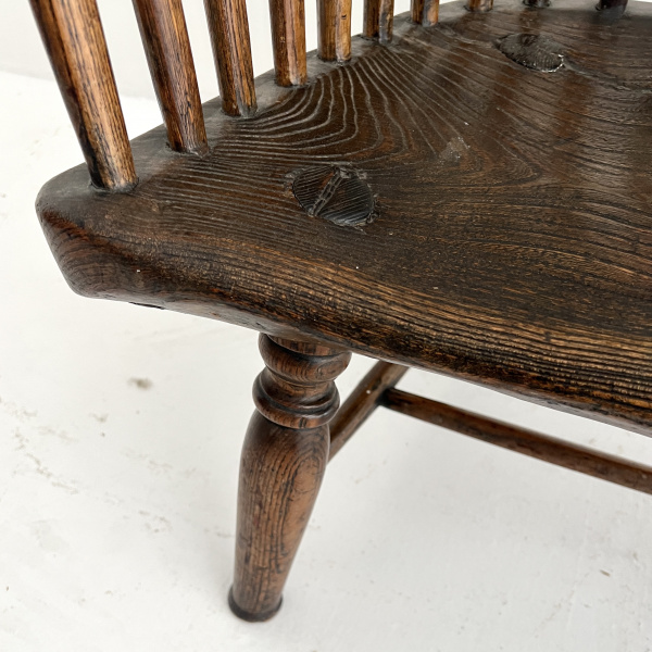 An 18th Century Welsh Lobster-pot comb-back stick chair  image