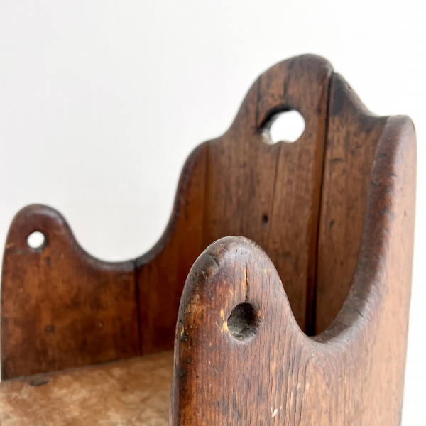 19th century English Pine Childs settle chair  image