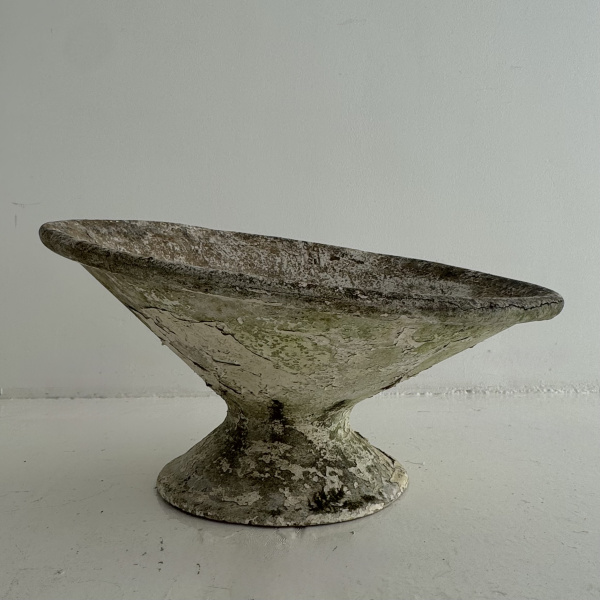 A pair of Brutalist Willy Guhl Swiss satellite planters  image