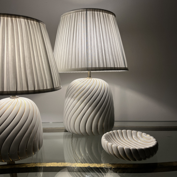 A large Tommaso Barbi ceramic and gold table lamp  image