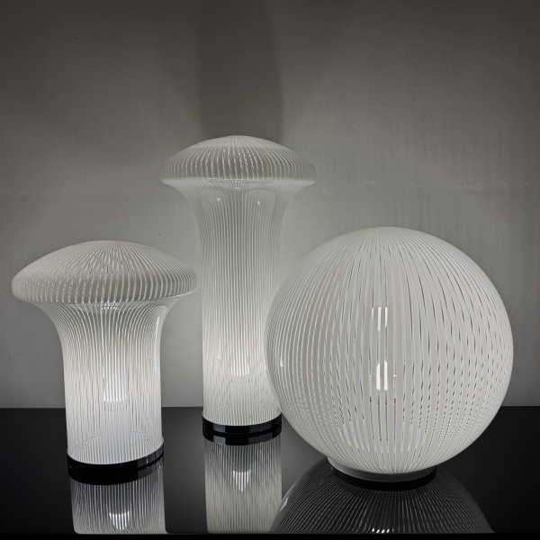 A large Venini murano Tessuto lamp by Ludovico Diaz de Santillana image