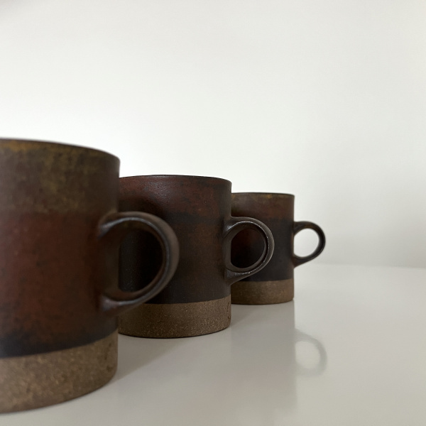 A very rare set of six 1970s Robin Welch stoneware mugs image