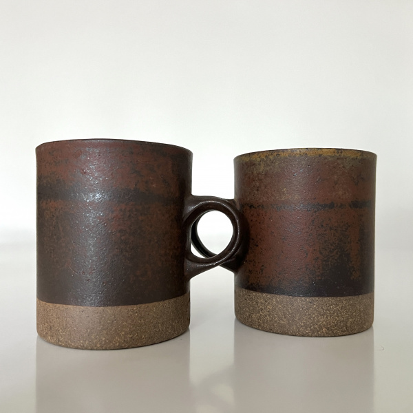 A very rare set of six 1970s Robin Welch stoneware mugs image