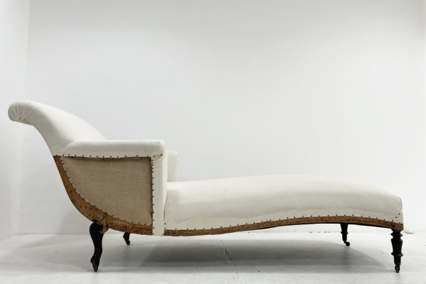 A magnificent 19th century French daybed.  image