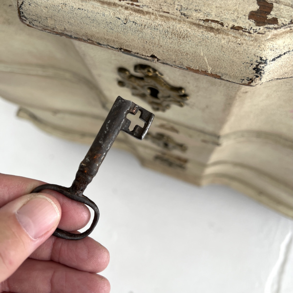 Late 18th Century Swedish Baroque Chest of Drawers  image