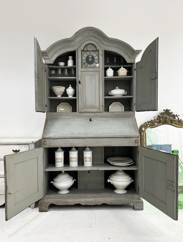 An impressive Swedish 19th century cabinet  image