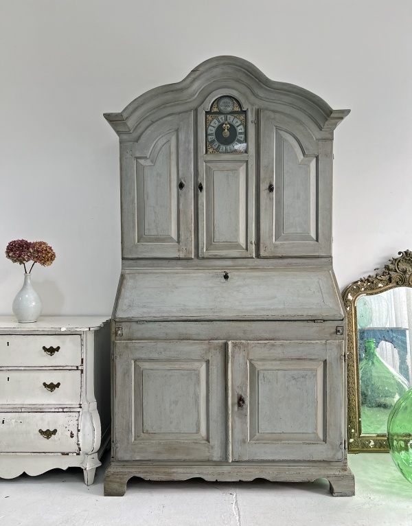 An impressive Swedish 19th century cabinet  image