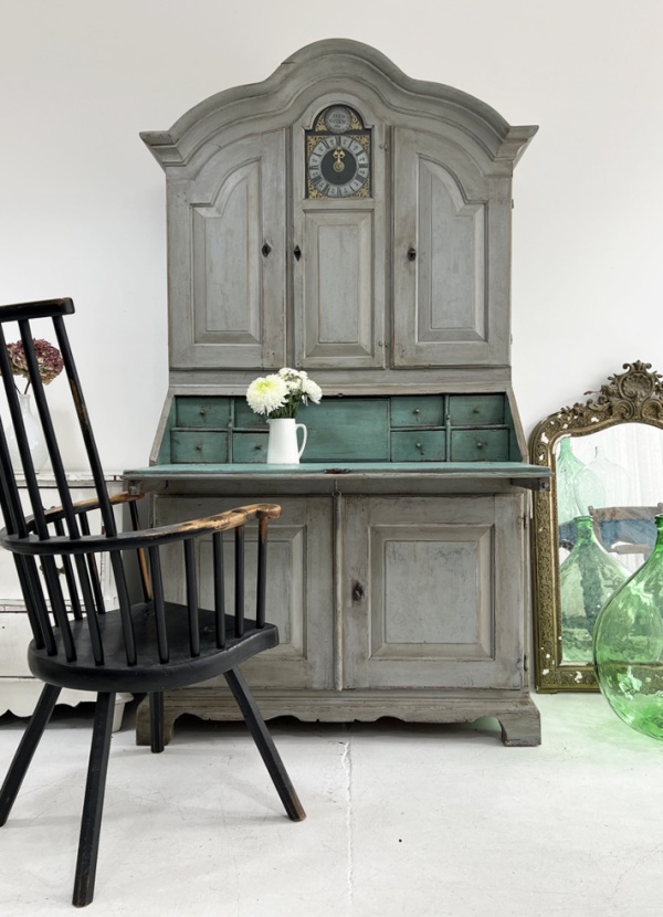 An impressive Swedish 19th century cabinet  image